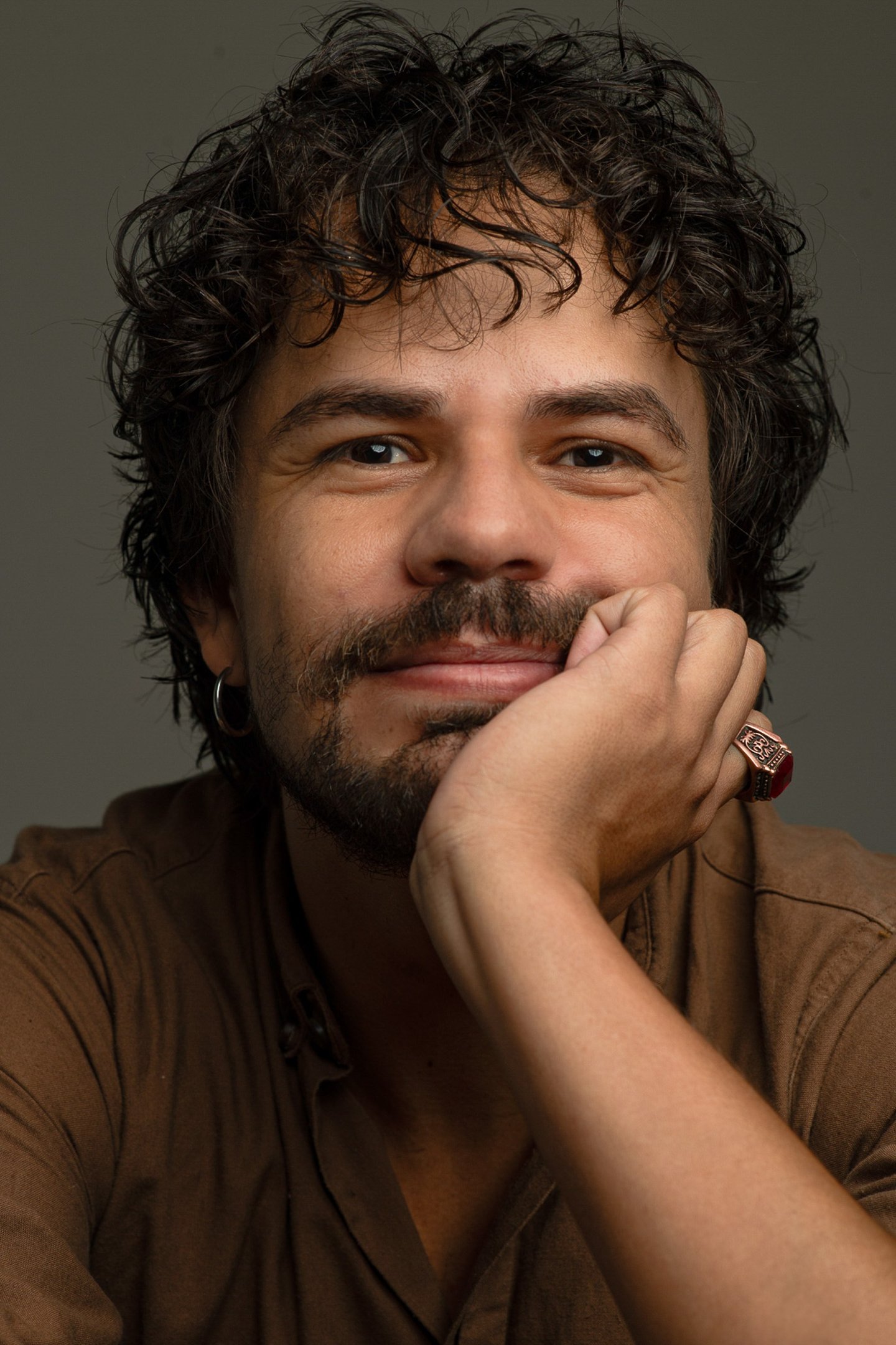 O documentário revisita lembranças da infância de Roni Sousa na Vila Rabelo, ocupação localizada em Sobradinho II