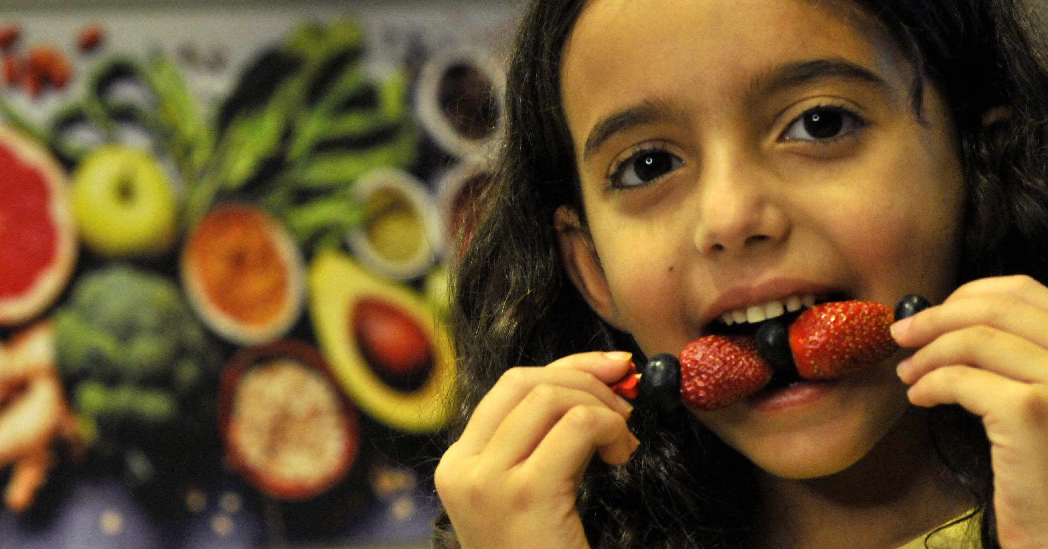  05.09.2025  CARLOS VIEIRA/CB/DA.PRESS - Como montar uma lancheira saudável e atrativa para as crianças. Vanessa Neiva monta lancheiras saudáveis para suas filhas Teresa (menor) e Júlia.