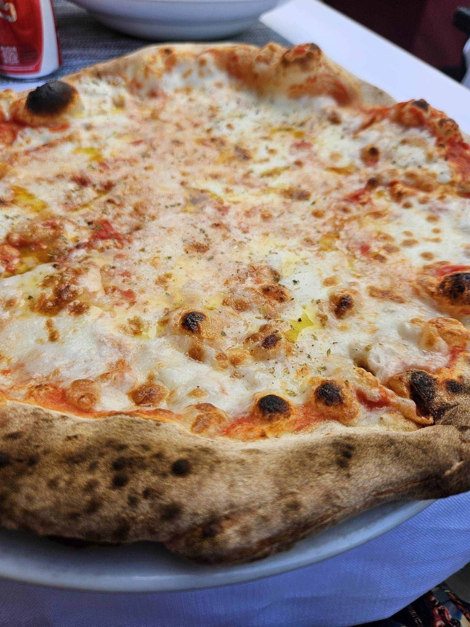 Pizza individual, em média 10 euros