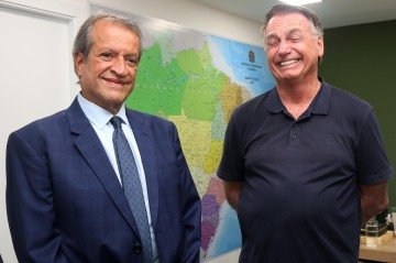 Valdemar também se esforçou para deixar claro que suas falas não se deram para 'enterrar' uma eventual candidatura de Bolsonaro em 2026 -  (crédito: Beto Barata/ PL)