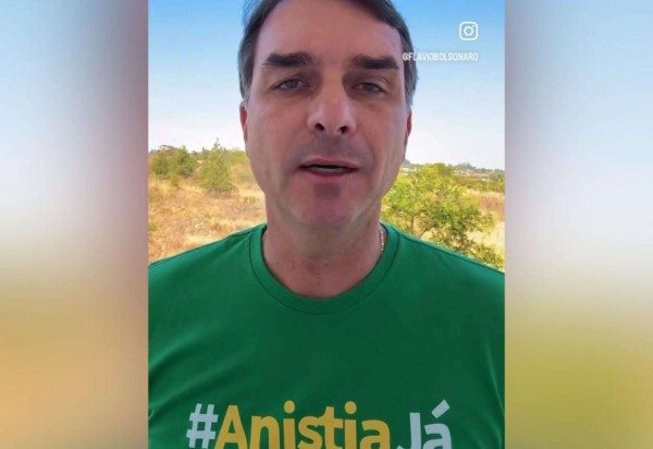 Reprodução/Instagram/@flaviobolsonaro