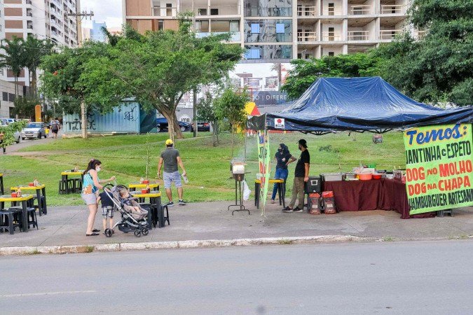 Moradores de Águas Claras fazem abaixo-assinado por permanência de food trucks e feirinhas