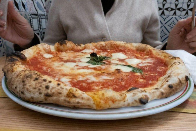 Chefes treinados pela AVPN devem atender aos padrões exatos da associação para fazer a Chefes treinados pela AVPN devem atender aos padrões exatos da associação para fazer a