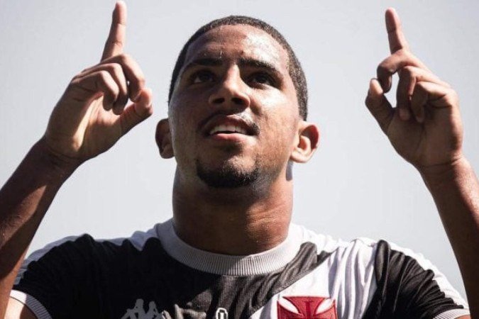 Léo Jacó em ação com a camisa do Vasco da Gama -  (crédito: Foto: Reprodução/Instagram)