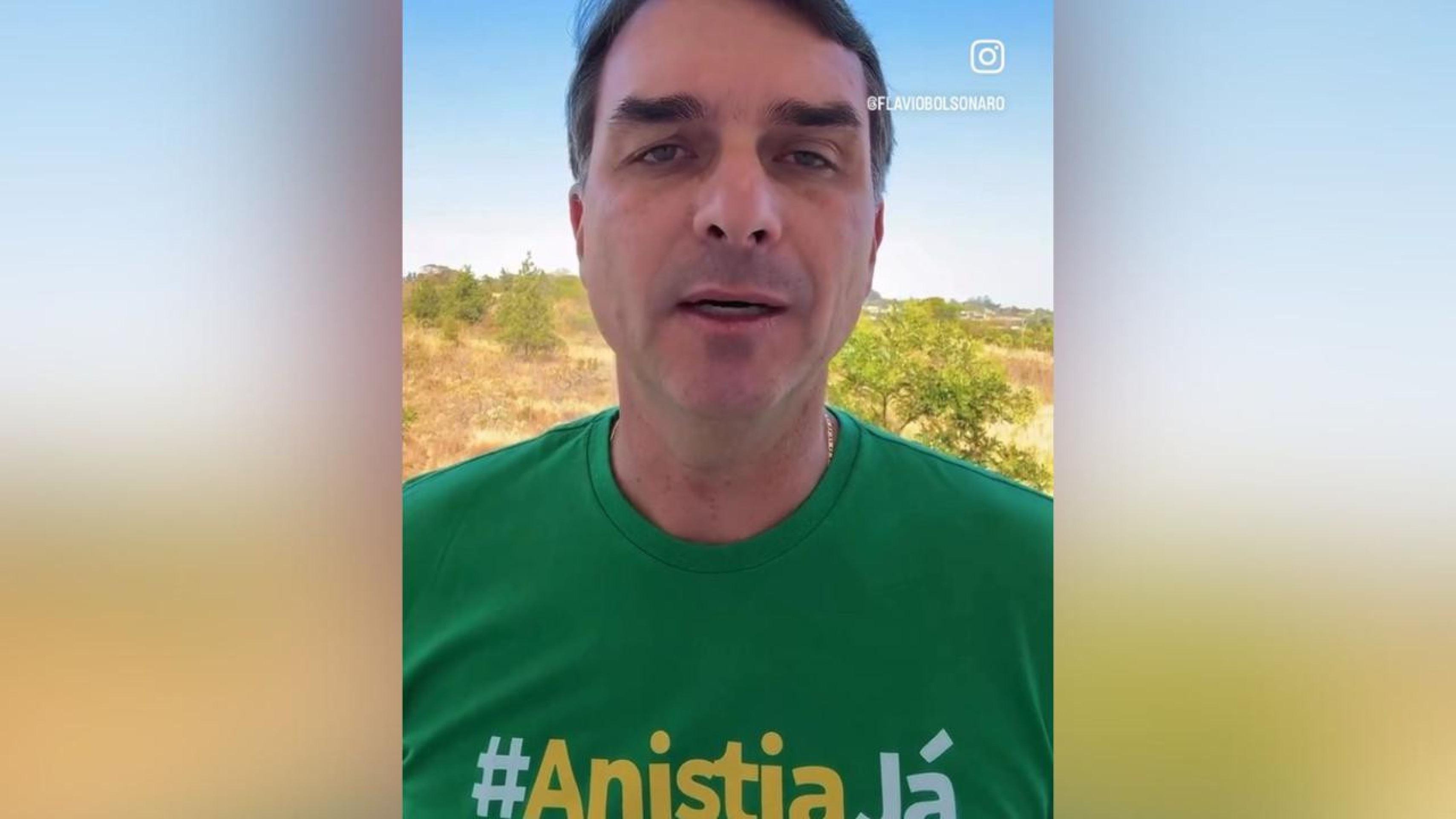 Flávio diz que julgamento de Bolsonaro é 