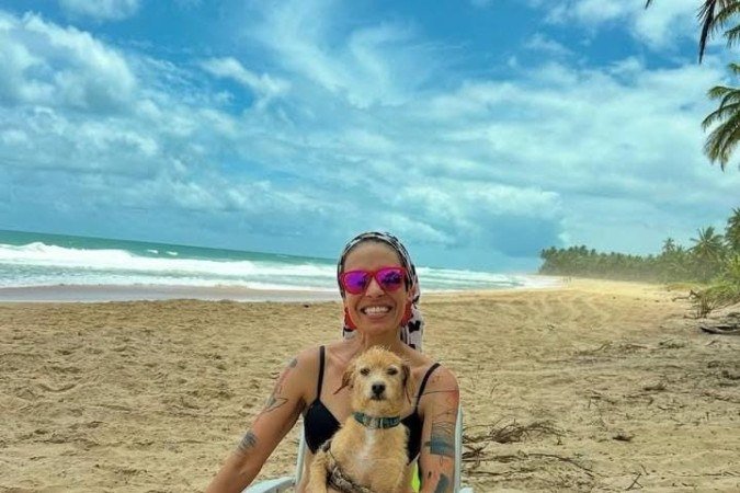 Danielle Mansur era conhecida pela atuação em defesa dos animais. Ela faleceu com seus três cães, Ziggy, Leo e Peppa -  (crédito:  Reprodução/Instagram)
