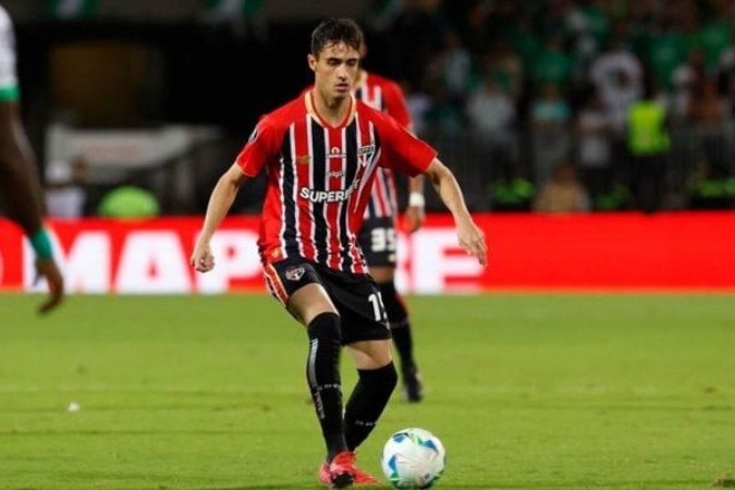 Rodriguinho em ação pelo São Paulo diante do Atlético Nacional-COL, pela Libertadores -  (crédito: Foto: Rubens Chiri/São Paulo FC)