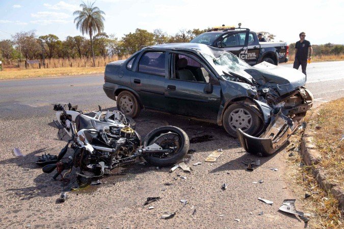 Os acidentes com motocicletas cresceram mais de 10 vezes no país nos últimos 30 anos. -  (crédito:  Mariana Campos/CB/D.A Press)