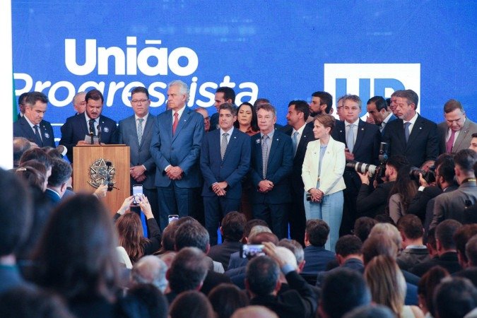 A federação ensaiou uma ruptura política, mas preservou os espaços administrativos na Esplanada -  (crédito: Renato Araújo/Câmara dos Deputados)