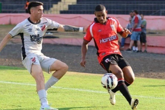 Botafogo-SP e Athletico-PR mediram forças na tarde deste sábado, em Ribeirão Preto -  (crédito: Foto: Divulgação / Botafogo-SP)