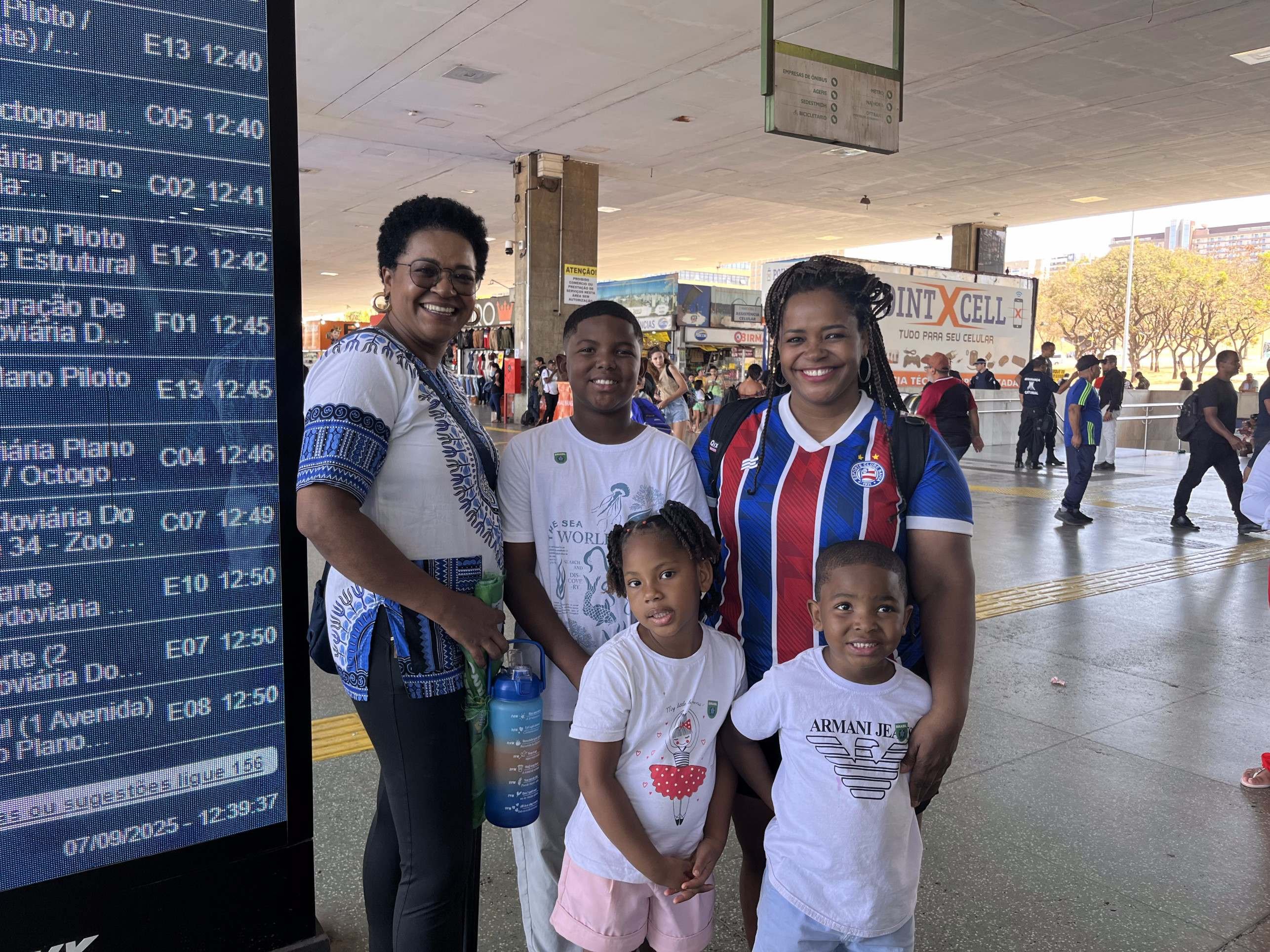 Desfile do 7 de Setembro reúne cerca de 80 mil pessoas em Brasília