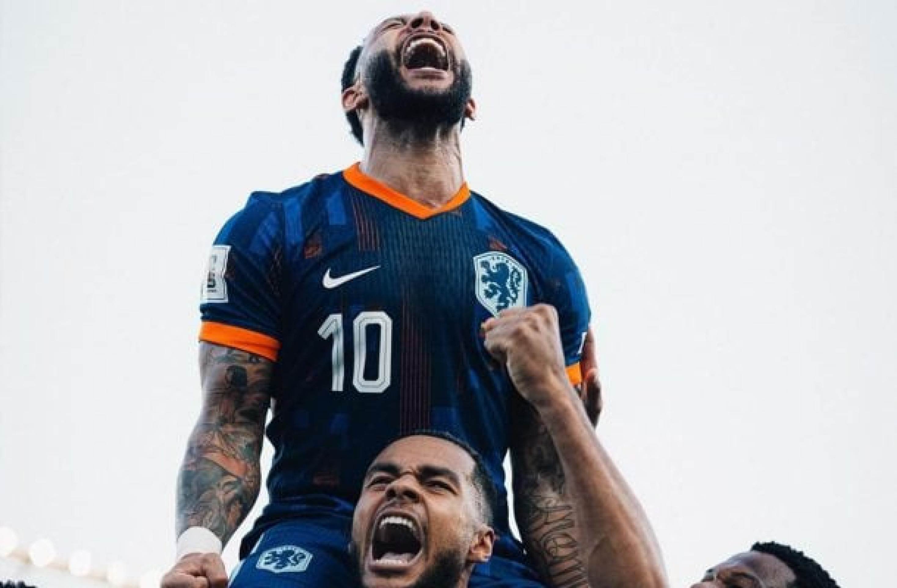 Depay supera Van Persie e se torna o maior artilheiro da seleção da Holanda