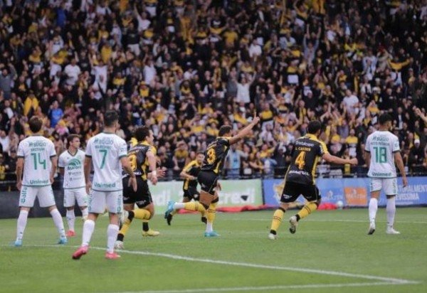 Foto: Celso da Luz/ Criciúma