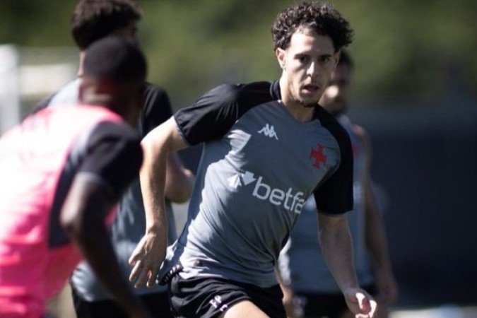 Vasco tenta aproveitar período sem jogos para acelerar adaptação de reforços da segunda janela como Carlos Cuesta (foto) -  (crédito: Foto: Matheus Lima / Vasco)