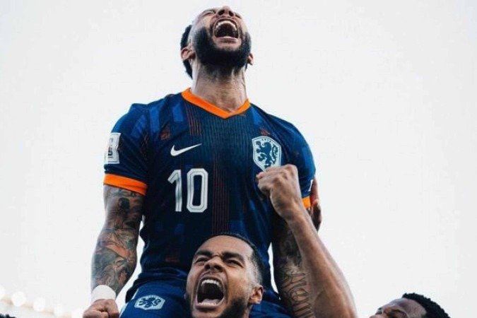 Depay entra para a história da Holanda e é decisivo nas Eliminatórias -  (crédito: Foto: Divulgação / KNVB)