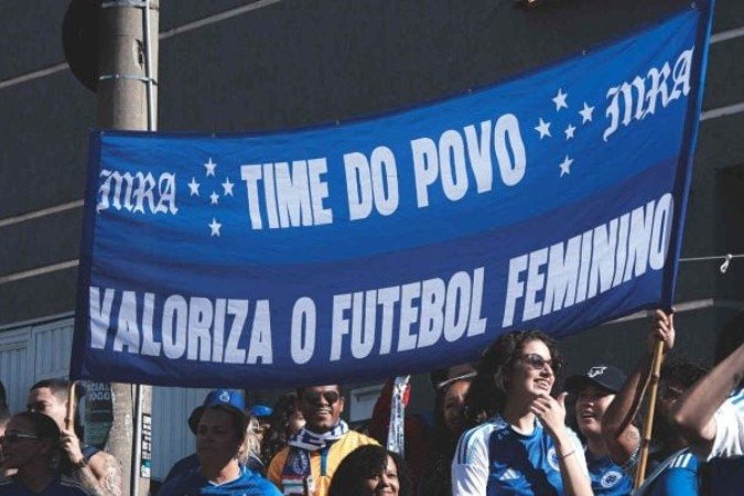 Torcida do Cruzeiro no jogo de ida da final do Brasileirão Feminino -  (crédito: Foto: Gustavo Martins/ Cruzeiro)