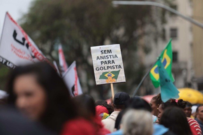 Centrais sindicais e os movimentos populares realizam ato em defesa da soberania e da pauta da classe trabalhadora, na Praça da República, em São Paulo    