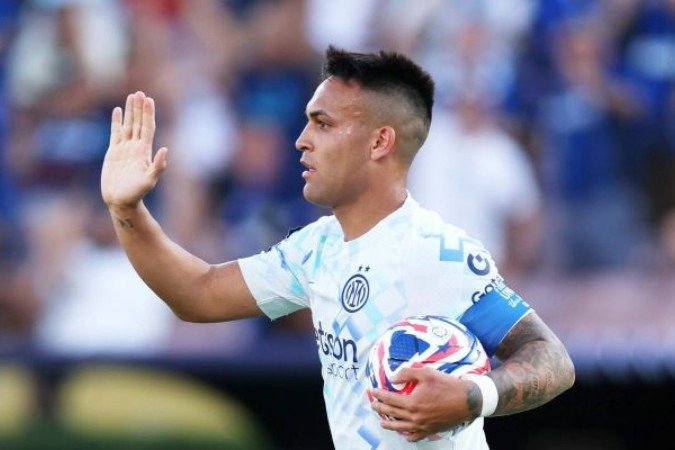 Lautaro Martínez em ação com a camisa da Inter de Milão, da Itália -  (crédito: Foto: Divulgação / FC Internazionale Milano)
