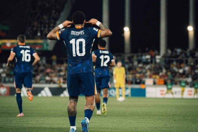 Depay entra para a história da Holanda e é decisivo nas Eliminatórias -  (crédito: Foto: Divulgação / KNVB)