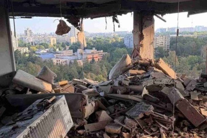 Casa do jogador Sudakov ficou destruída após ataque russo em Kiev - (crédito: - Reprodução / Instagram) Casa do jogador Sudakov ficou destruída após ataque russo em Kiev - (crédito: - Reprodução / Instagram)
