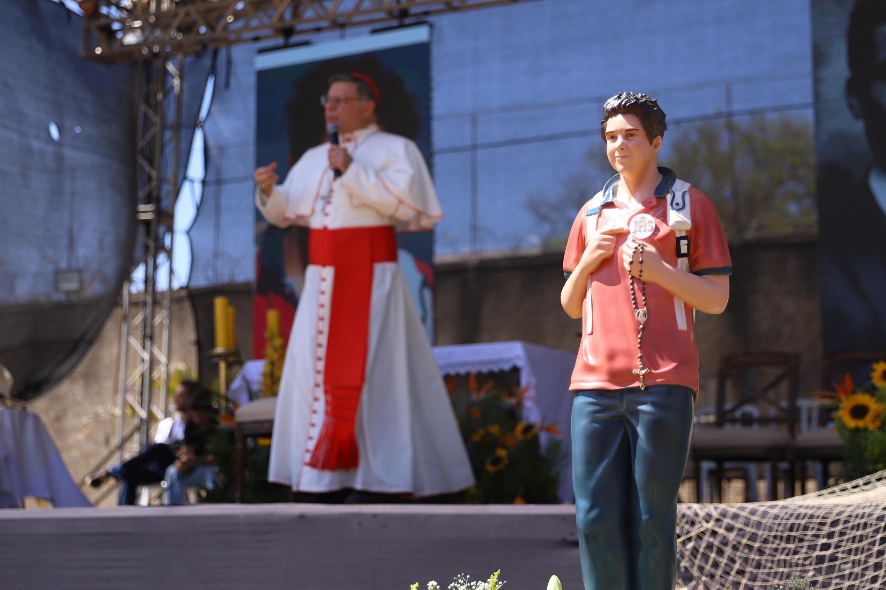 Jovens católicos se reúnem em Brasília para canonização de Carlo Acutis