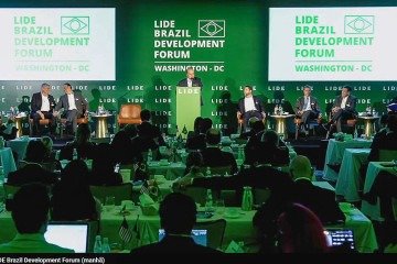 Ibaneis Rocha em discurso de painel do Lide, nos Estados Unidos -  (crédito: Divulgação: Agência Brasília)