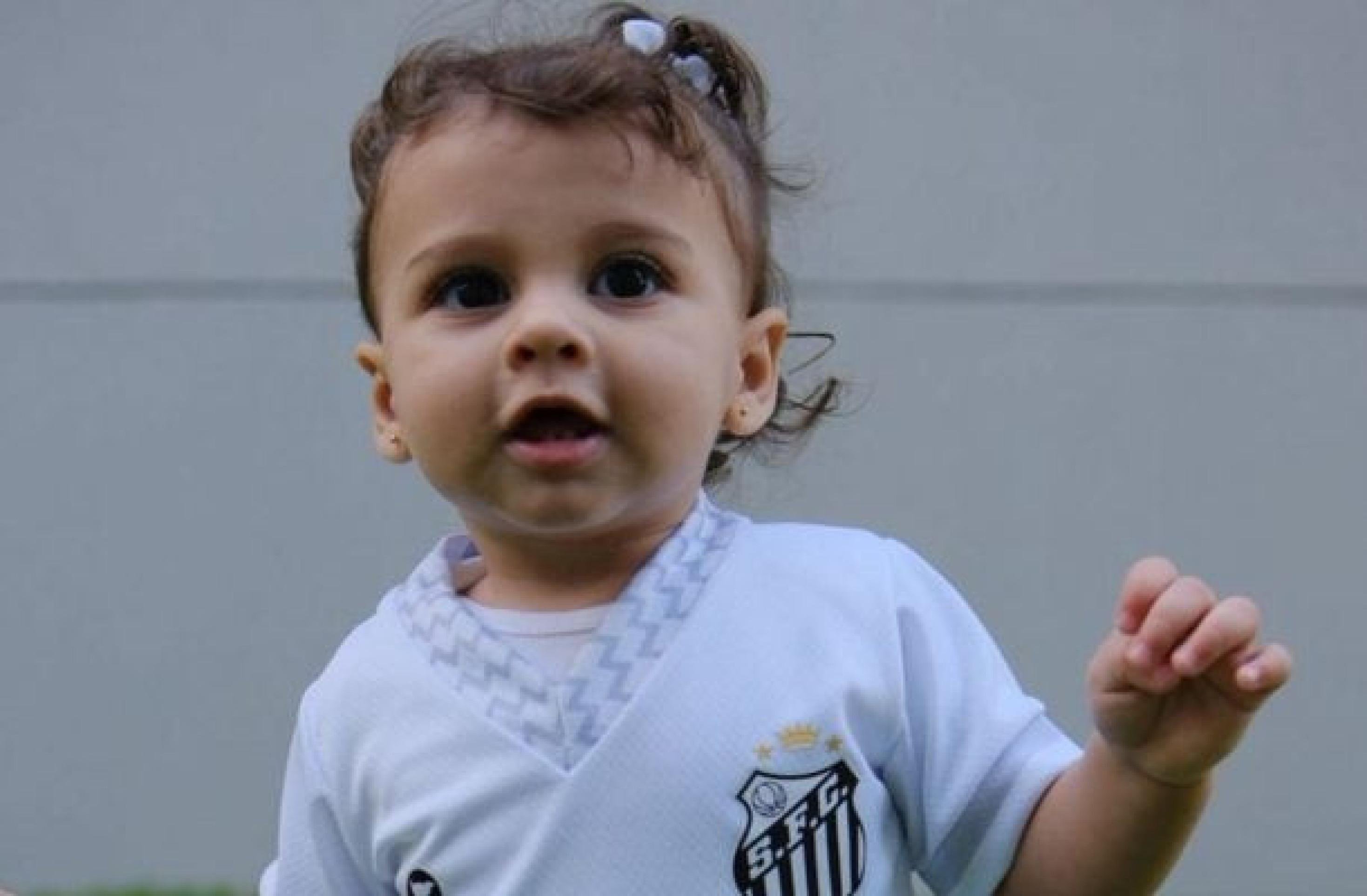 Neymar posta foto inédita de Helena, sua filha com Amanda Kimberlly