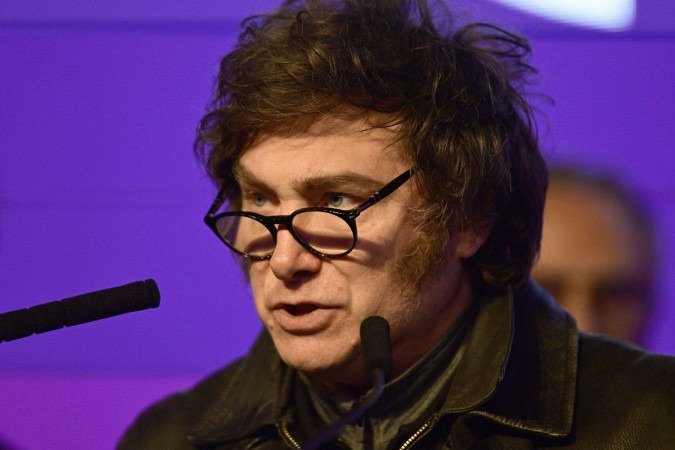 Javier Milei discursa depois da derrota na eleição provincial de Buenos Aires:  