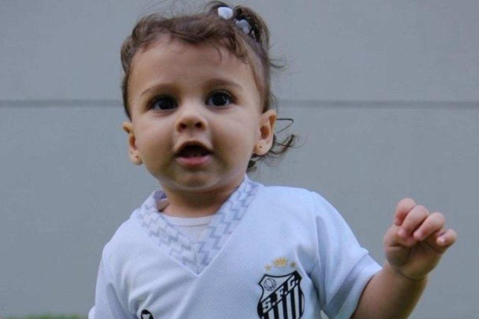 Neymar posta foto inédita de Helena, sua filha com Amanda Kimberlly - (crédito: Reprodução) Neymar posta foto inédita de Helena, sua filha com Amanda Kimberlly - (crédito: Reprodução)