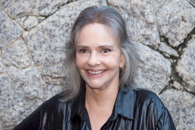 Conheça detalhes da trajetória de Angela Ro Ro, que morreu aos 75 anos -  (crédito: TMJBrazil)