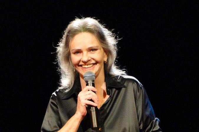 Considerada uma das grandes vozes da MPB, Angela Ro Ro morreu nesta segunda-feira, 8, após meses internada em um hospital no Rio, onde realizou uma traqueostomia -  (crédito:  Rhenan Soares/Divulgação)