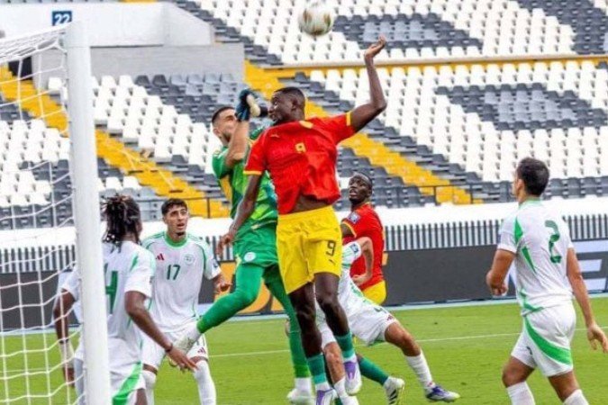 Guiné e Argélia ficaram no empate sem gols  -  (crédito: Divulgação/@fgfofficiel)