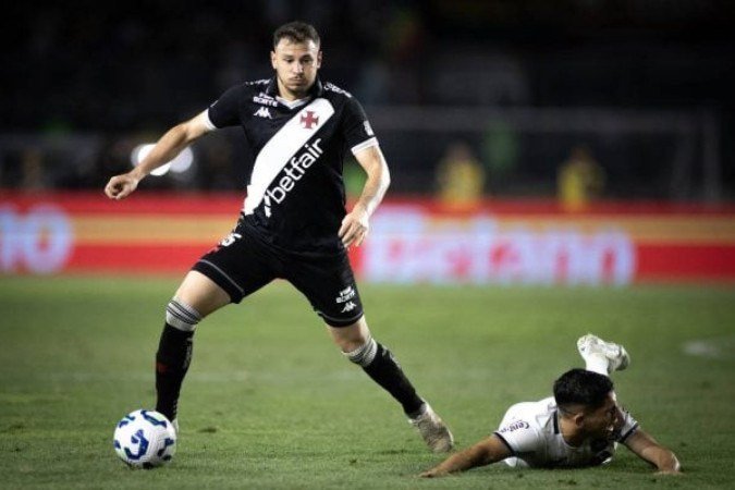 Hugo Moura fala de adaptação a nova posição no Vasco - (crédito: Foto: Matheus Lima/Vasco) Hugo Moura fala de adaptação a nova posição no Vasco - (crédito: Foto: Matheus Lima/Vasco)
