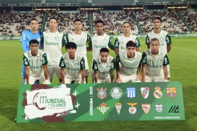 Palmeiras buscou empate, mas perdeu para o Barcelona nos pênaltis pela semifinal do Mundial Sub-17 -  (crédito: Foto: Divulgação / Palmeiras)