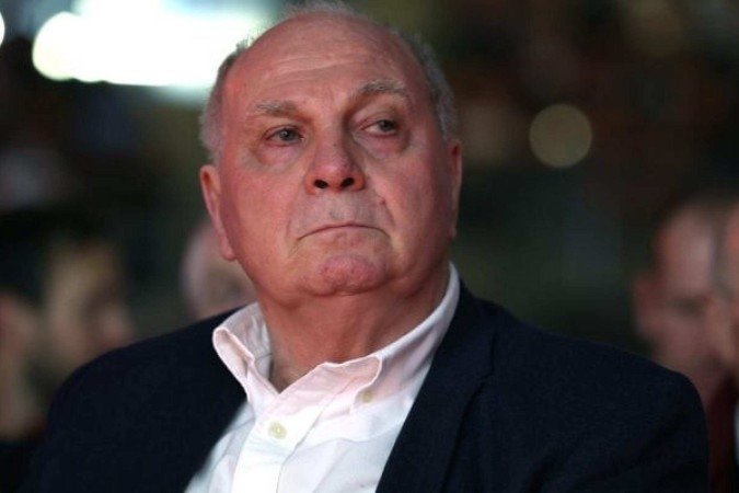 Uli Hoeness, presidente do Bayern de Munique, analisa desempenho do clube na janela - (crédito: Foto: Alexander Hassenstein/Getty Images) Uli Hoeness, presidente do Bayern de Munique, analisa desempenho do clube na janela - (crédito: Foto: Alexander Hassenstein/Getty Images)