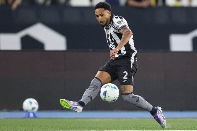 Vitinho em ação com a camisa do Botafogo na temporada - (crédito: Foto: Vitor Silva/Botafogo) Vitinho em ação com a camisa do Botafogo na temporada - (crédito: Foto: Vitor Silva/Botafogo)