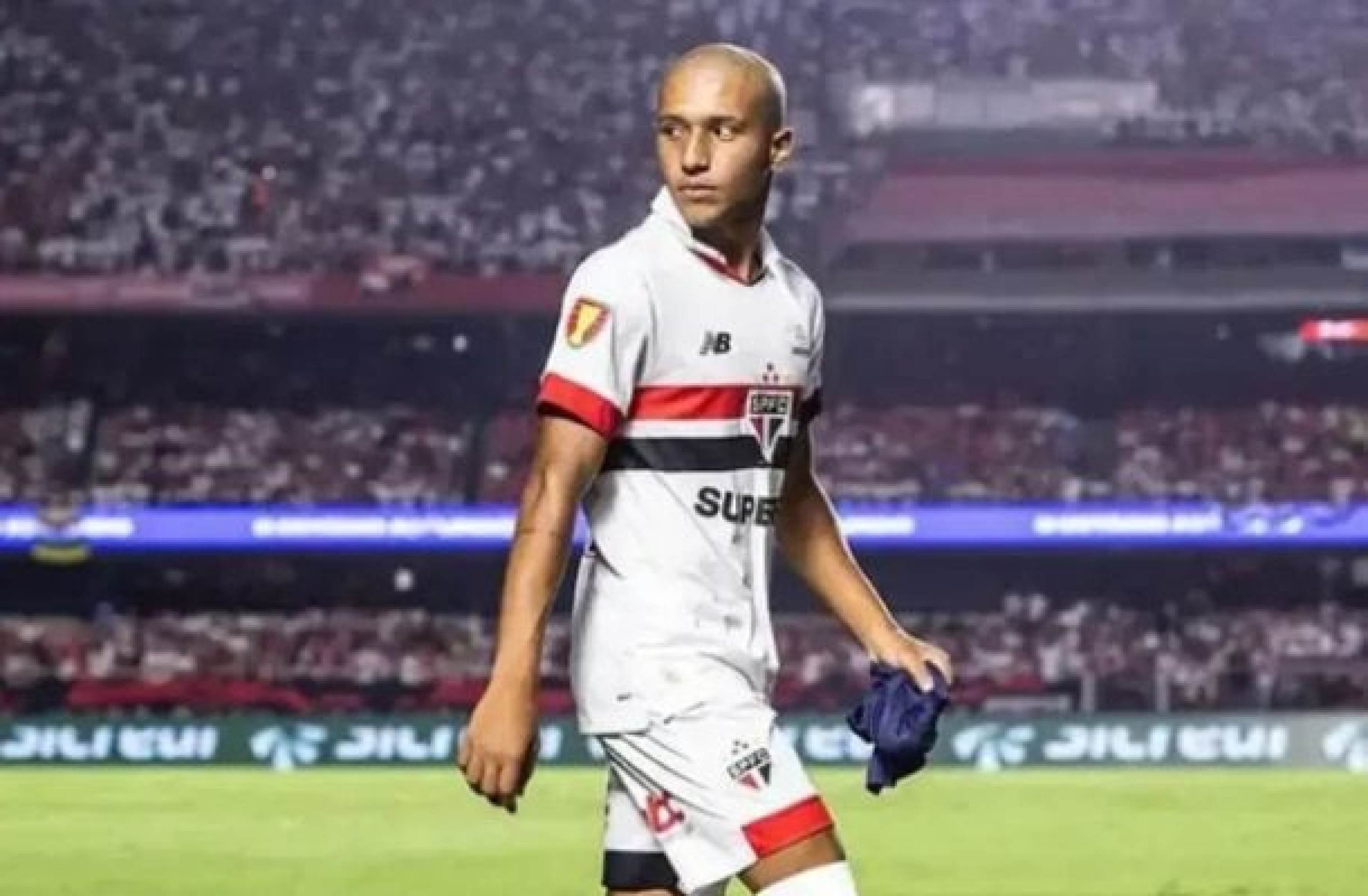 São Paulo aceita proposta e vende o atacante Henrique Carmo para o CSKA da Rússia