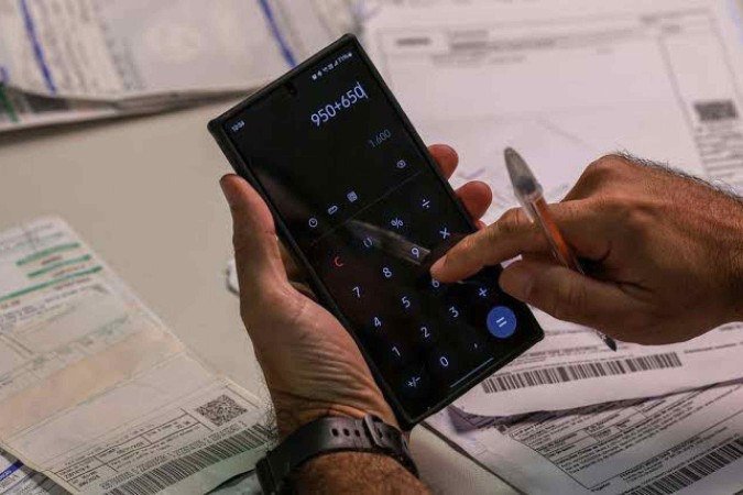 Nos 12 meses, o percentual da receita mensal da família destinado ao pagamento de dívidas e despesas fixas chegou à máxima histórica de 29,3% -  (crédito: Reprodução)