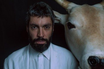 Vandré Silveira no monólogo "A hora do boi" -  (crédito: Lorena Zschaber)