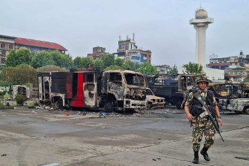 O Exército nepalês pediu calma à população do país do Himalaia, de 30 milhões de habitantes, e fez uma advertência sobre 