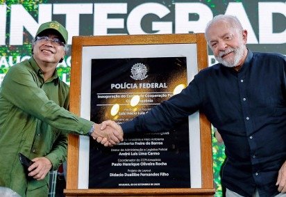 Lula e Petro defenderam que a situação na Venezuela deve ser resolvida de forma pacífica, e celebraram a libertação de presos venezuelanos e estrangeiros anunciada pelo presidente da Assembleia Nacional da Venezuela -  (crédito:  Ricardo Stuckert / PR) -Lula e Petro defenderam que a situação na Venezuela deve ser resolvida de forma pacífica, e celebraram a libertação de presos venezuelanos e estrangeiros anunciada pelo presidente da Assembleia Nacional da Venezuela -  (crédito:  Ricardo Stuckert / PR)