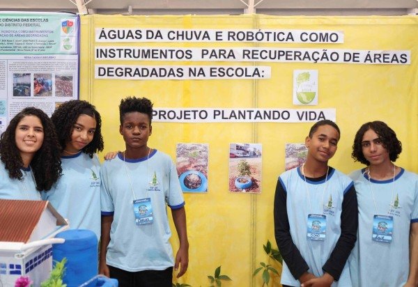  Bruna Gaston CB/DA Press