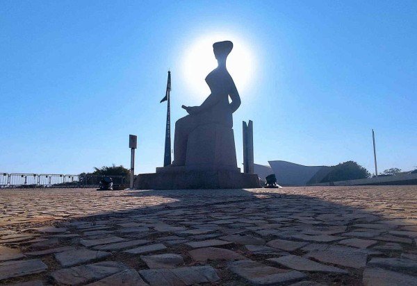 Ed Alves / CB/DaPress