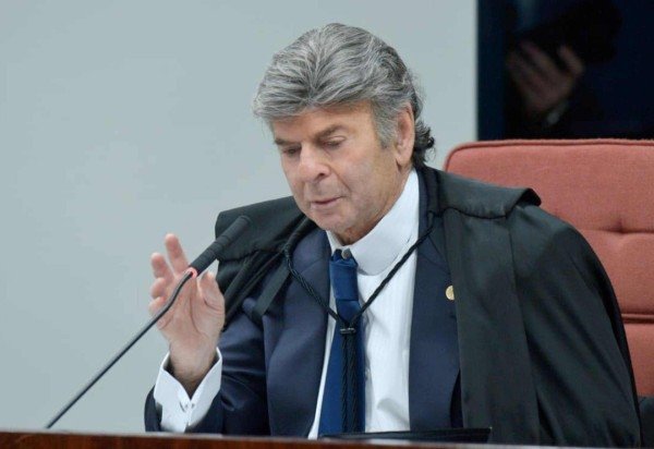 Ed Alves/C.B/D.A/Press