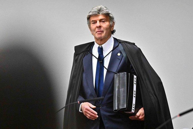 Quem indicou Luiz Fux para o STF? A história do ministro que votou para absolver Bolsonaro - (crédito: BBC) Quem indicou Luiz Fux para o STF? A história do ministro que votou para absolver Bolsonaro - (crédito: BBC)