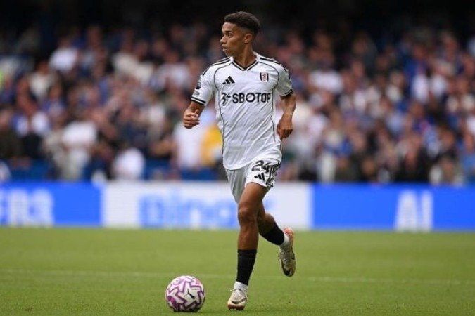 Josh King abriu o placar no Stamford Bridge contra o Chelsea mas o belo gol acabou sendo anulado pelo árbitro - (crédito: Foto: Mike Hewitt/Getty Images) Josh King abriu o placar no Stamford Bridge contra o Chelsea mas o belo gol acabou sendo anulado pelo árbitro - (crédito: Foto: Mike Hewitt/Getty Images)