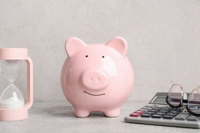 É possível organizar a vida financeira até o fim de 2025 (Imagem: Pixel-Shot | Shutterstock) -  (crédito: EdiCase)