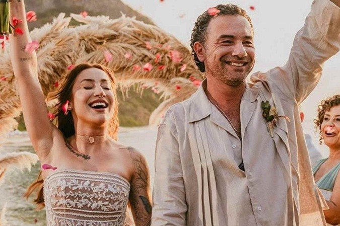 Marco Luque fala sobre planos de ter filhos com esposa 19 anos mais nova