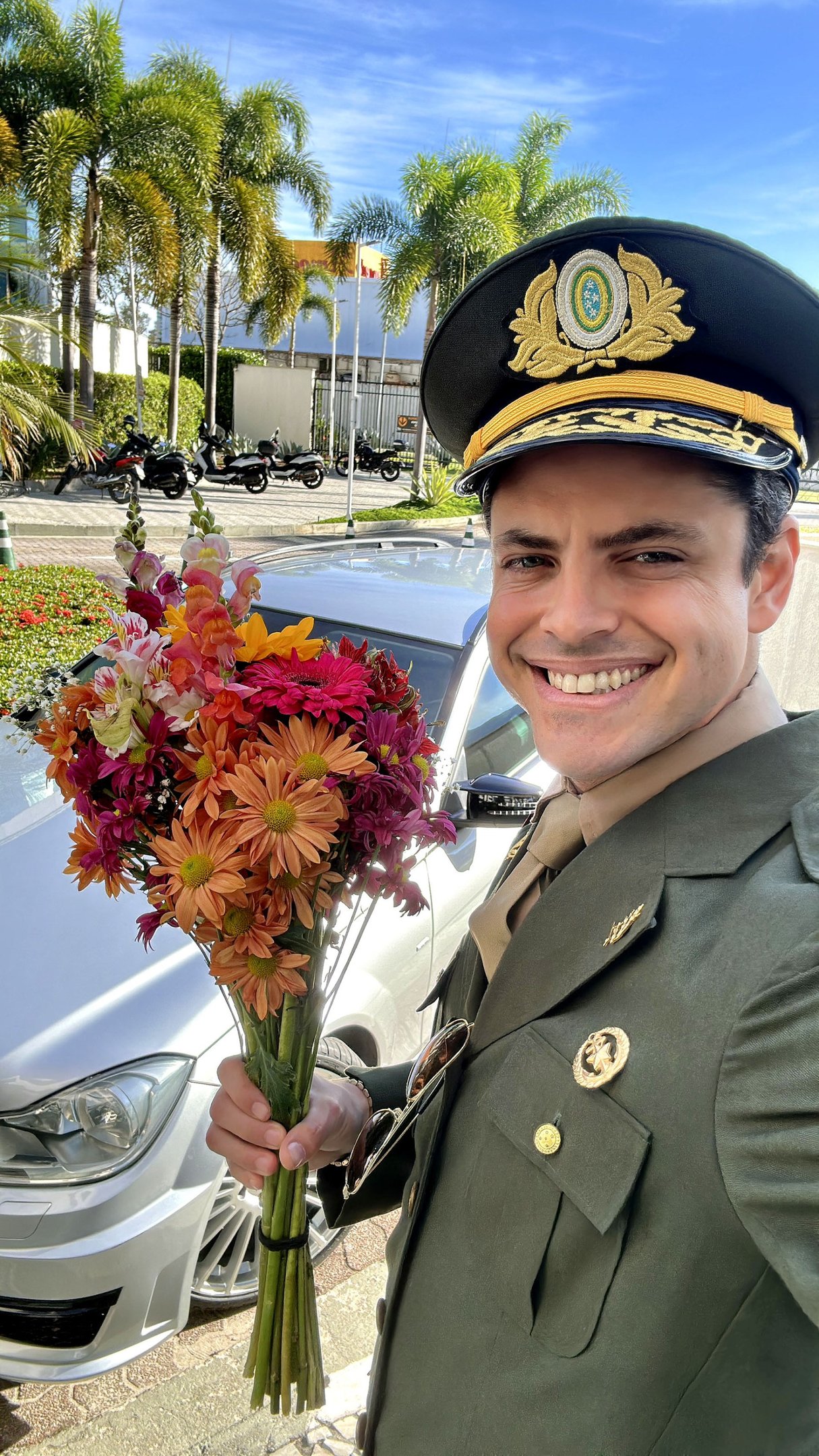 Gabriel Barreto protagoniza novela "Com licença, eu sou o big boss" no ReelShort