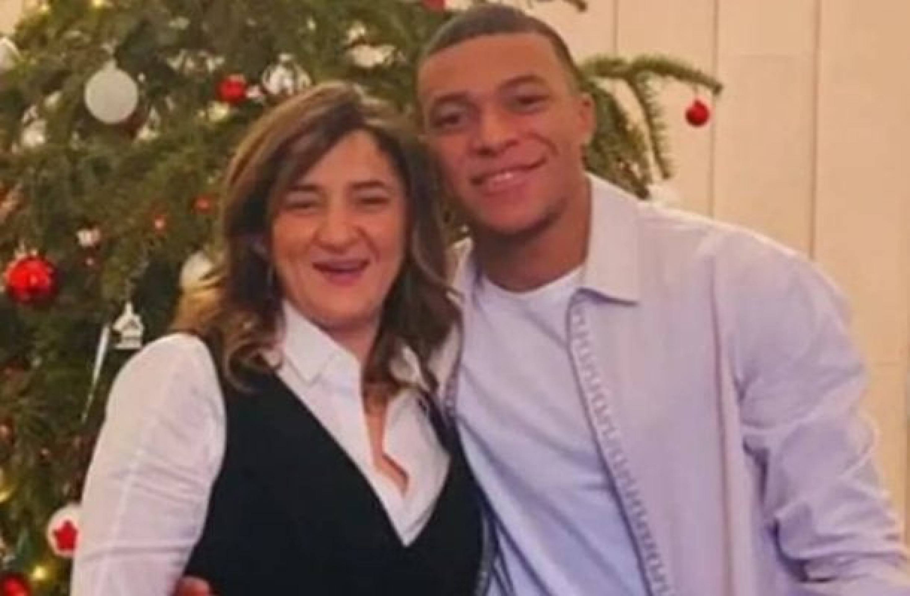 Mãe de Mbappé revela bastidores e influência em renovação do filho com PSG, em 2022
